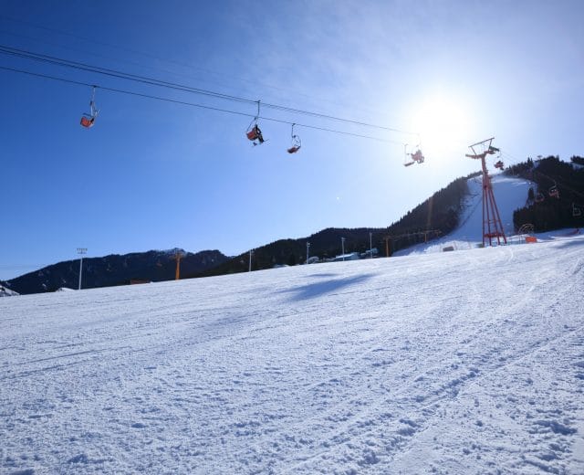 Téléphérique d'une station de ski alpin